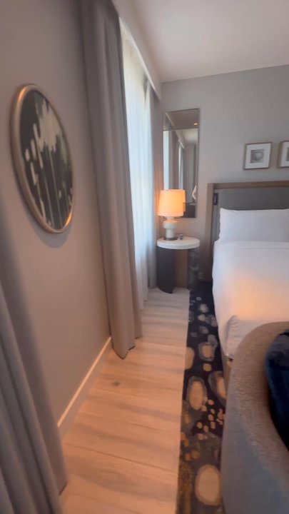 Fairmont Breakers Long Beach - King room - Hotels Near Me - Long Beach, California