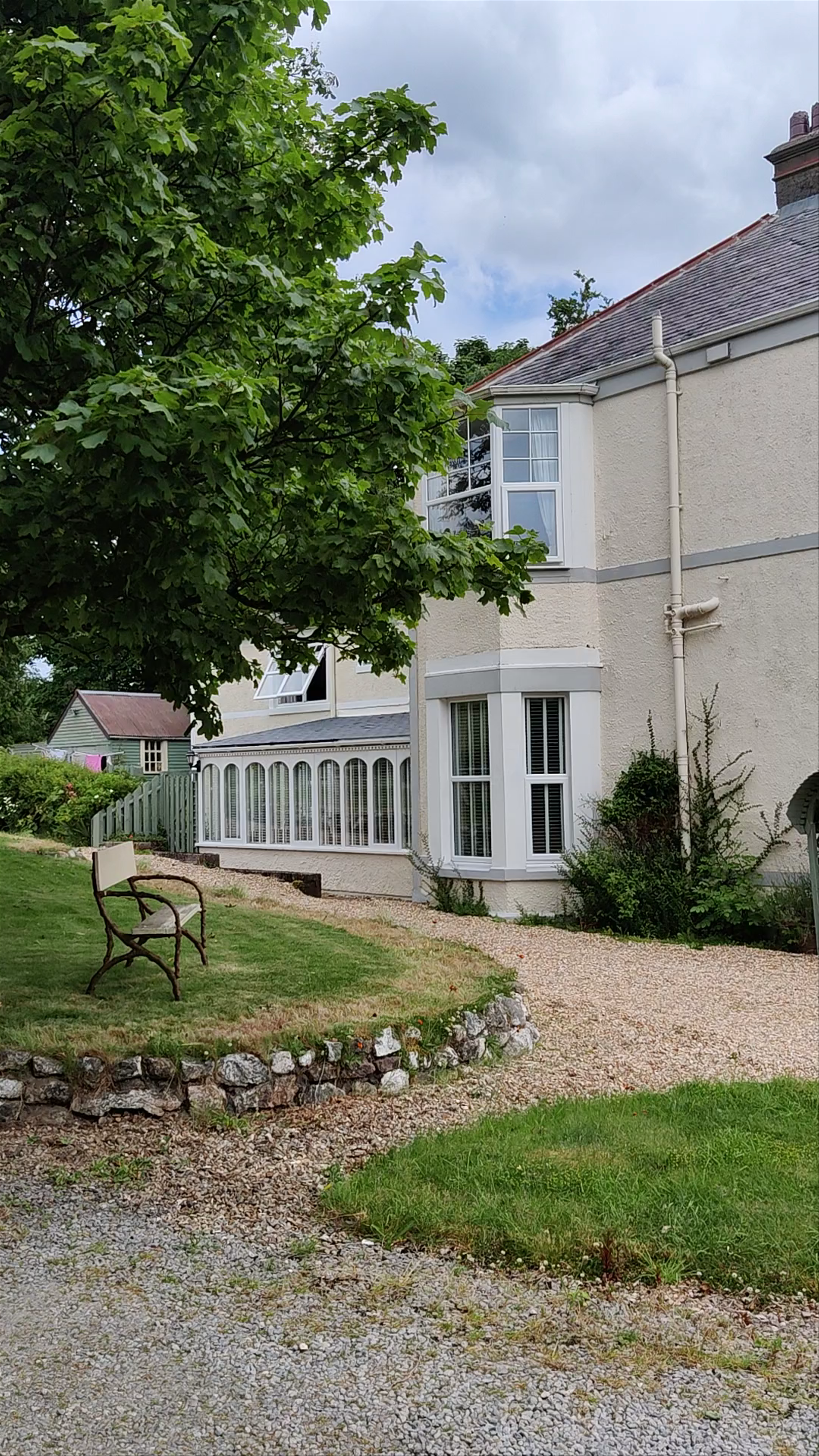 Link House Guest House