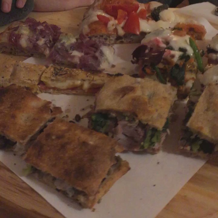 La Divina Pizza - Pizza Near Me - Florence, FI