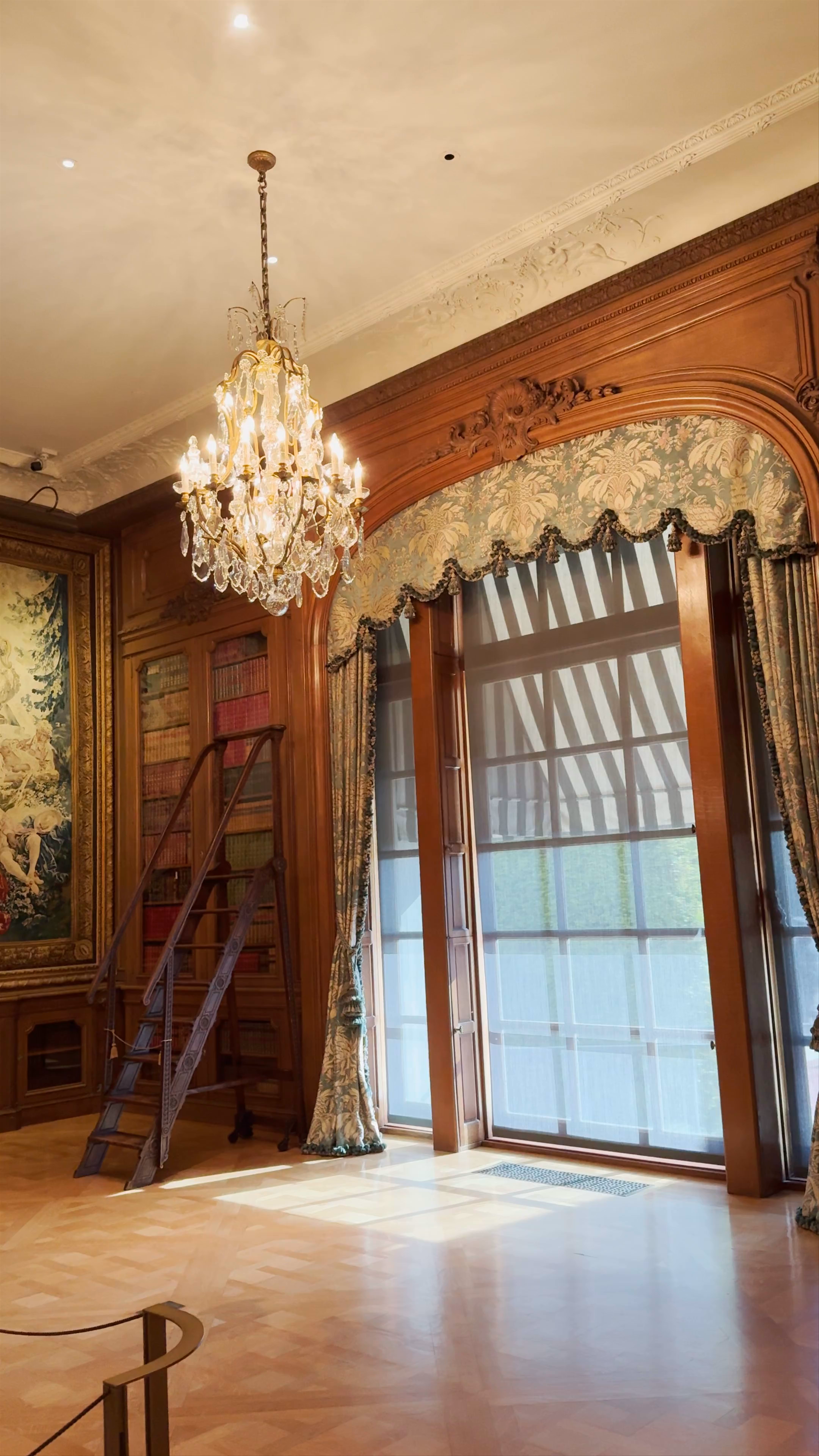 Huntington Library, Art Gallery and Botanical Gardens: A Timeless Elegance in San Marino