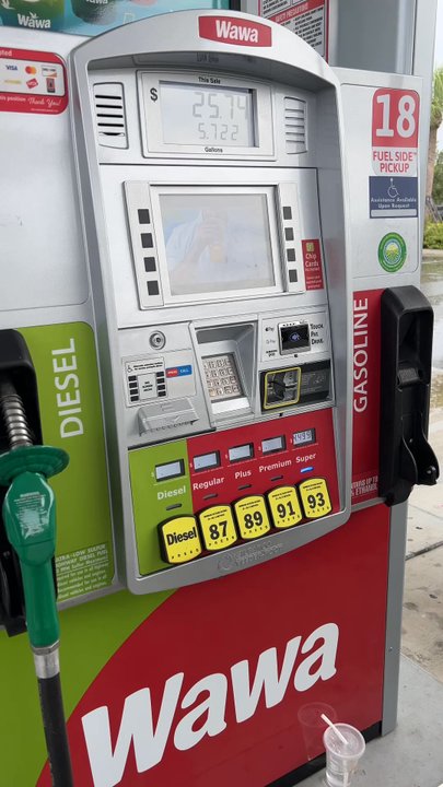 Wawa - Gas Stations Near Me - Ft Lauderdale, Florida