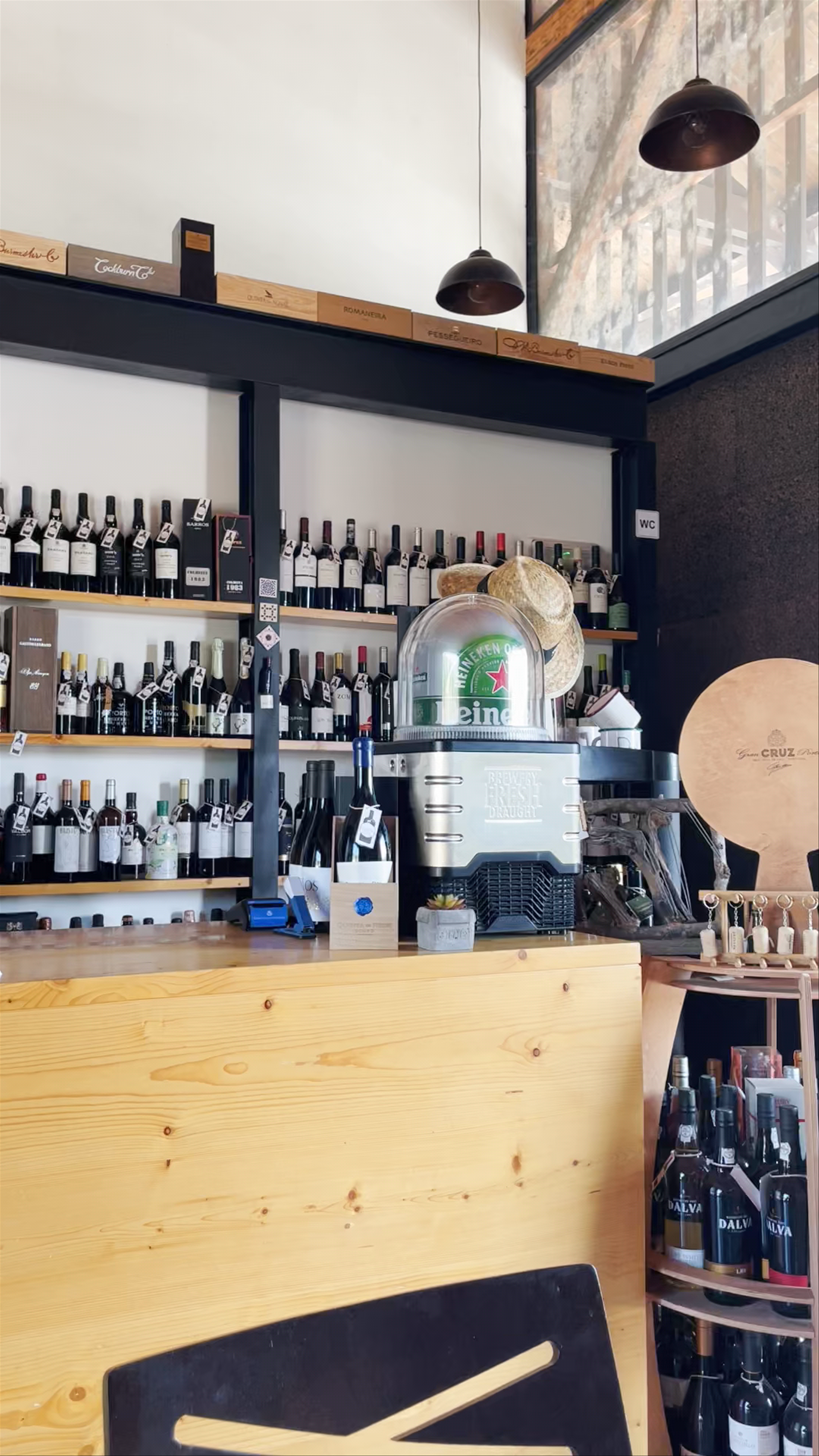 Garrafeira Gato Preto