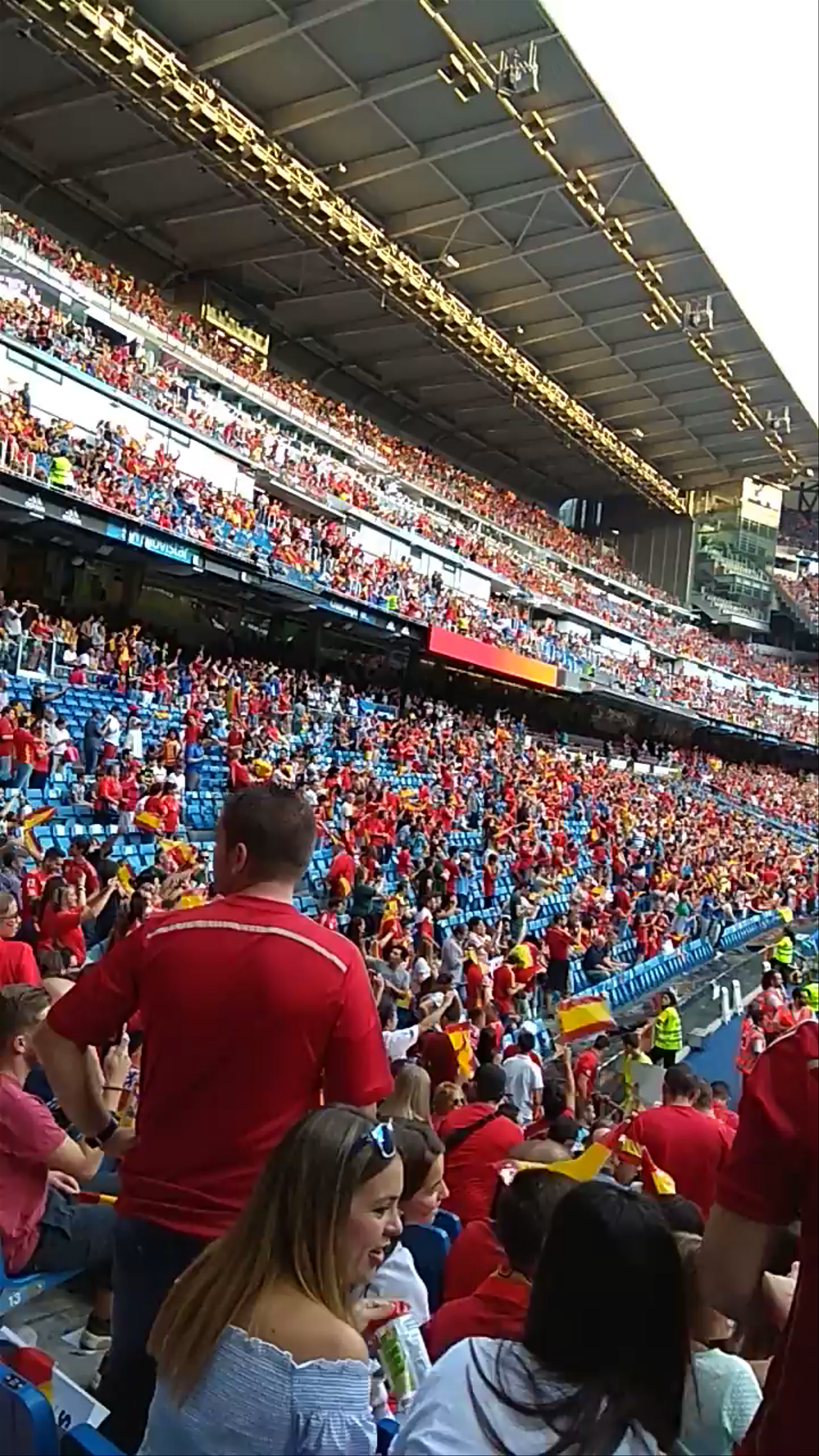 Santiago Bernabéu Stadium: Electrifying Football Spirit in Madrid