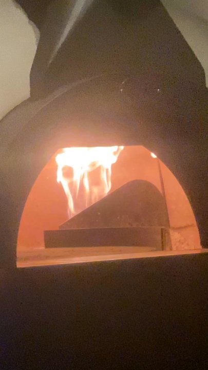 Licoli - Pizza Near Me - Antwerp, VAN
