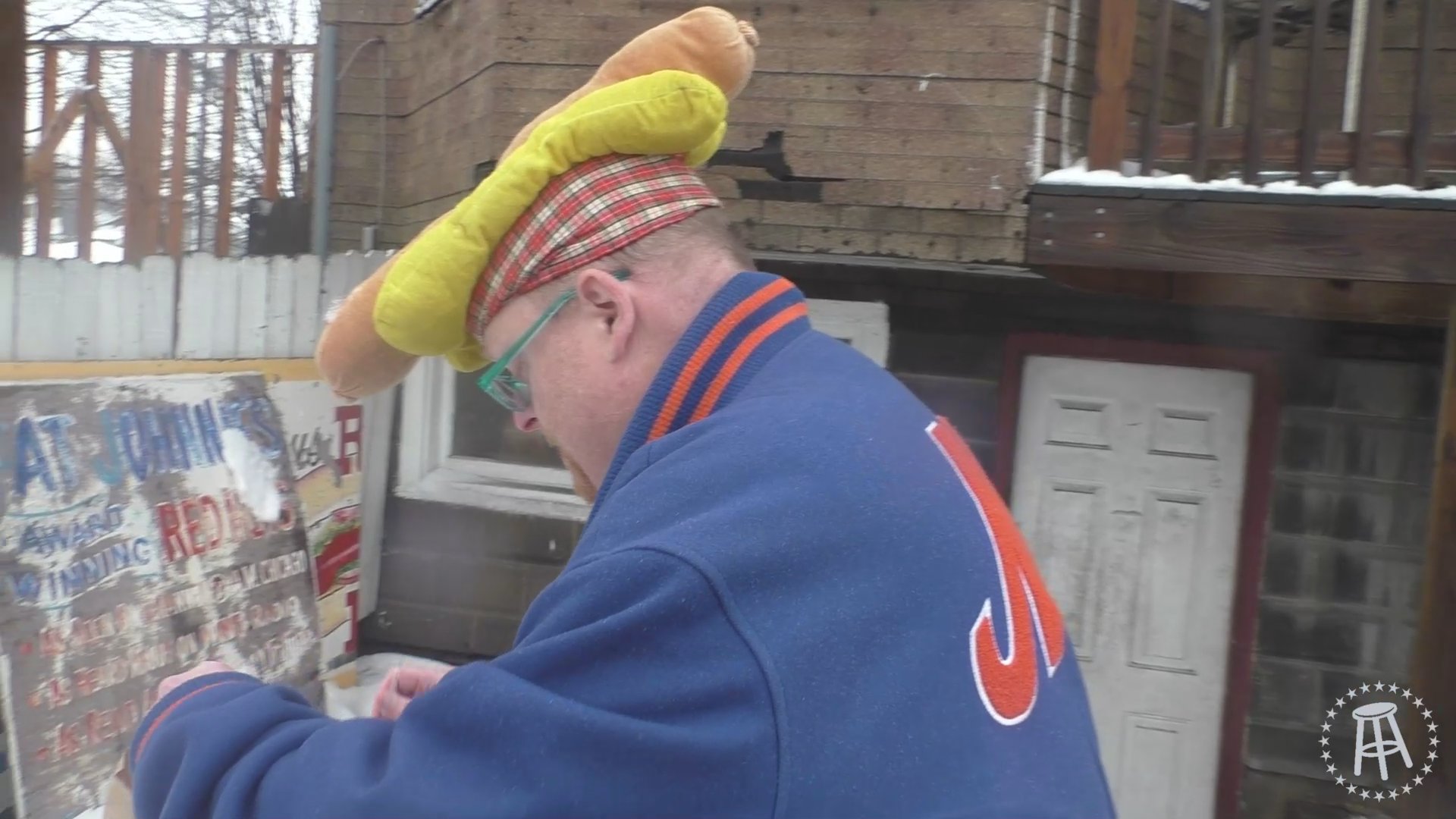 Raw Dogging at Fat Johnnies Famous Red Hots in Chicago
