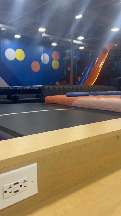 Sky Zone Trampoline Park - Trampoline Parks Near Me - Temecula, California