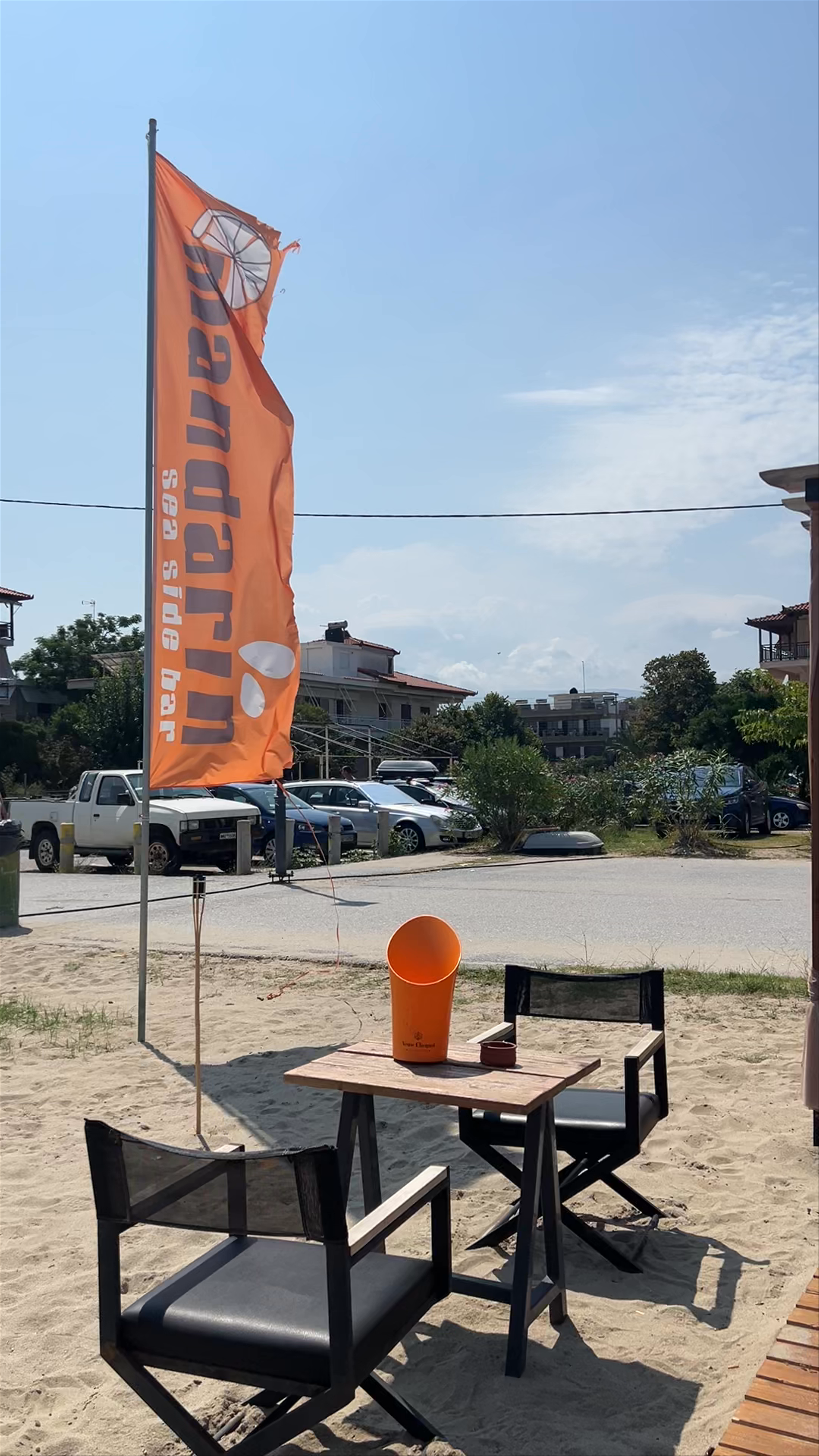 Mandarin Seaside Bar: Chill Beachside Vibes in Nei Pori, Greece