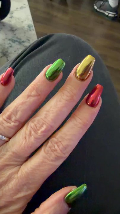 Oasis Nails Spa Windermere - Christmas chrome brings to mind vintage glass ornaments - Nail Salons Near Me - Orlando, Florida