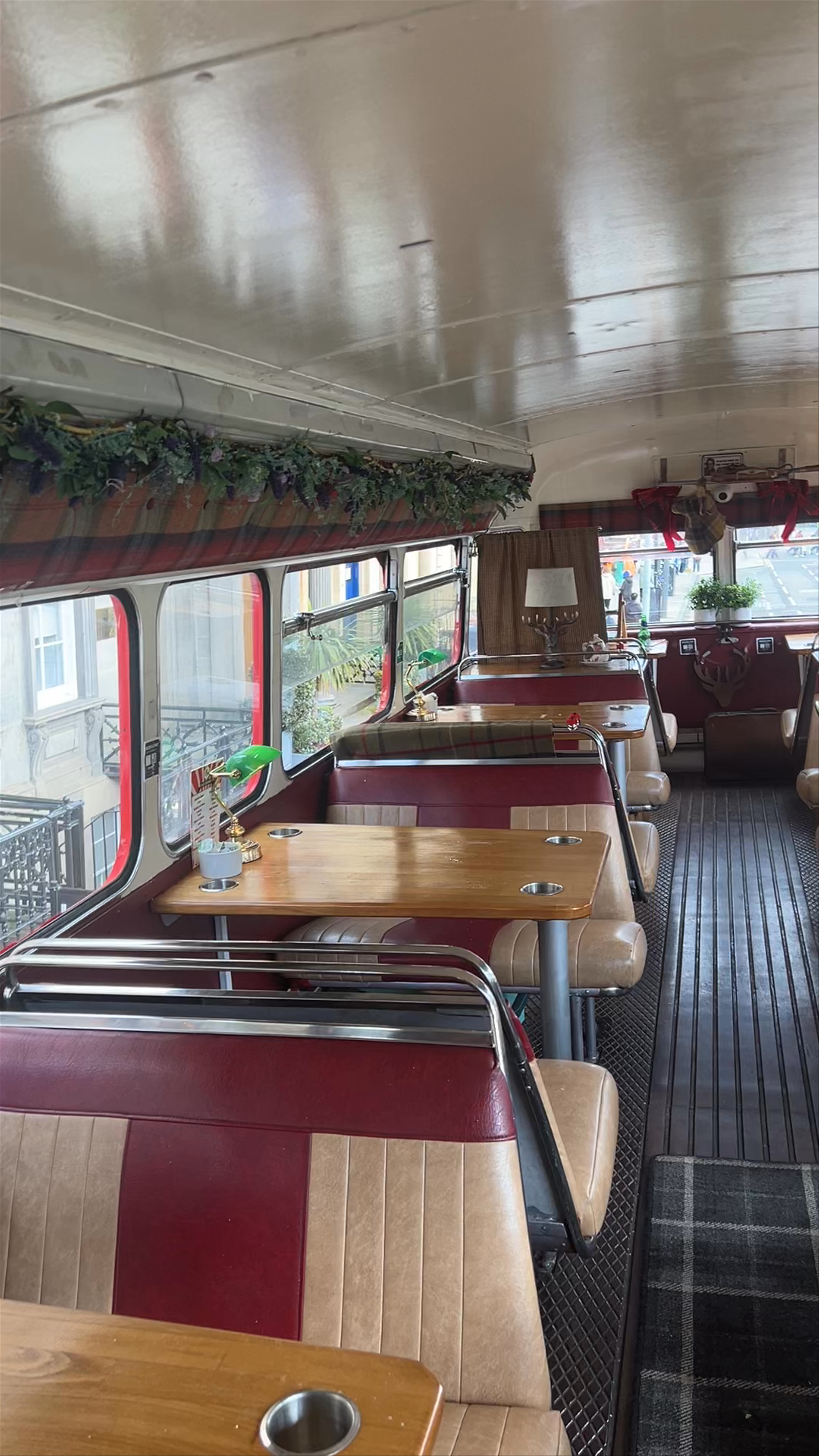 Red Bus Bistro: Vintage Dining Experience in Edinburgh