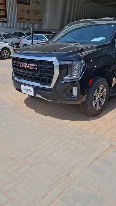 جي ام سي يوكن SLE 2023