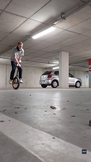 riu submission: Flip to footjam to *tire combo*