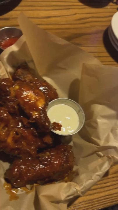 Founding Brothers - Their wings , it was just very gritty and horrible! - American Near Me - Newark, Delaware