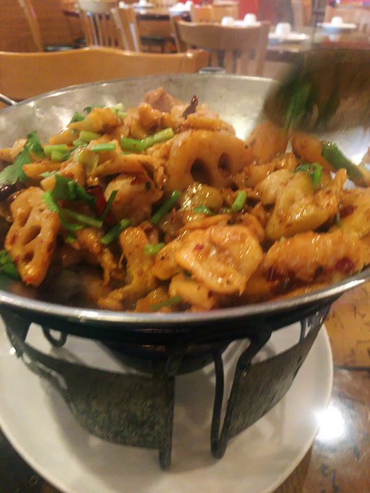 R & G's Ping Pong - Sizzling chicken dry hot pot with only lotus roots - Chinese Near Me - Wayne, Pennsylvania