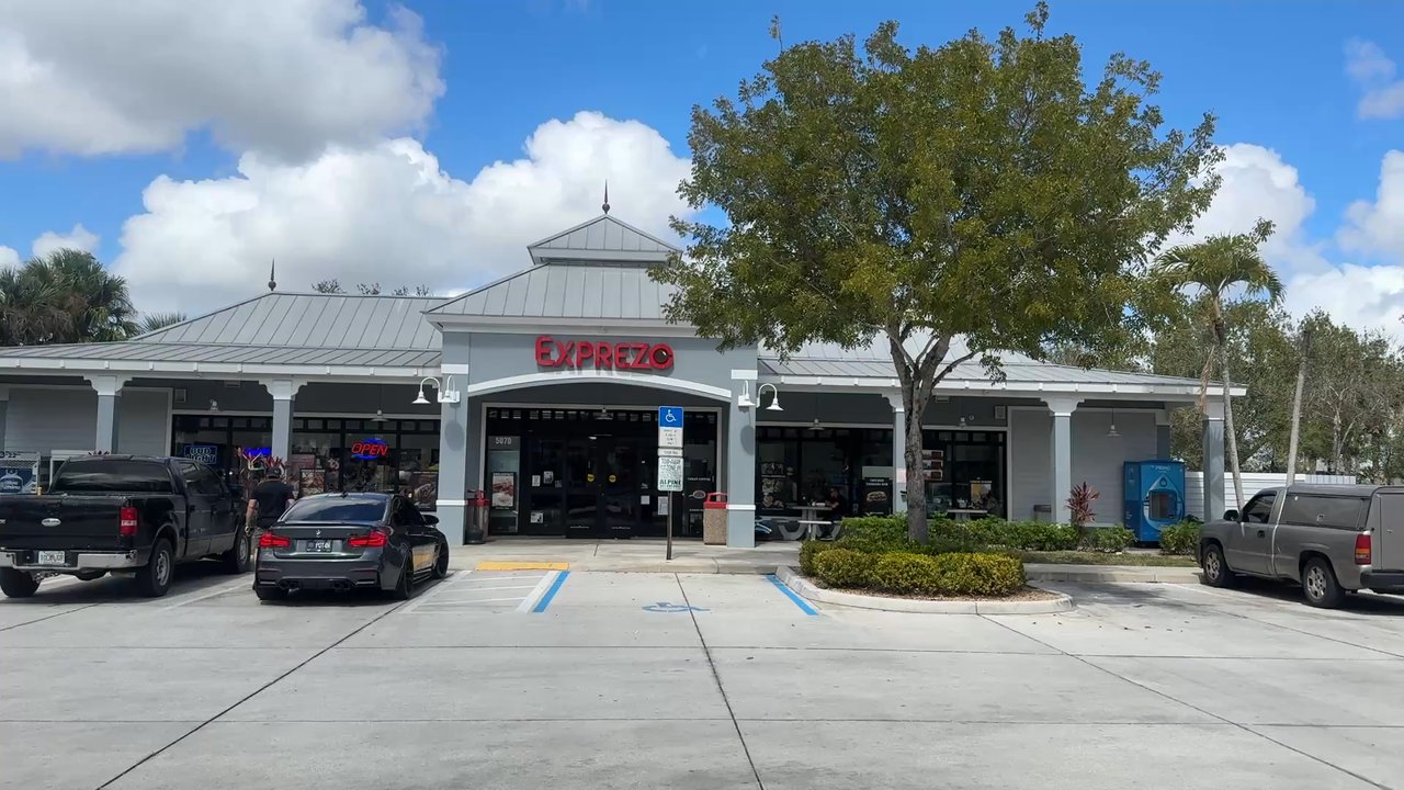 Mobil - Gas Stations Near Me - Loxahatchee, Florida