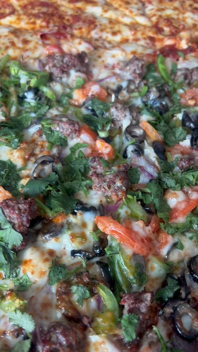 Milan's Pizza - Pizza Near Me - Lathrop, California