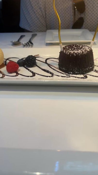 Parkway Grill - Molten lava and house made ice cream ! Delish - New American Near Me - Pasadena, California