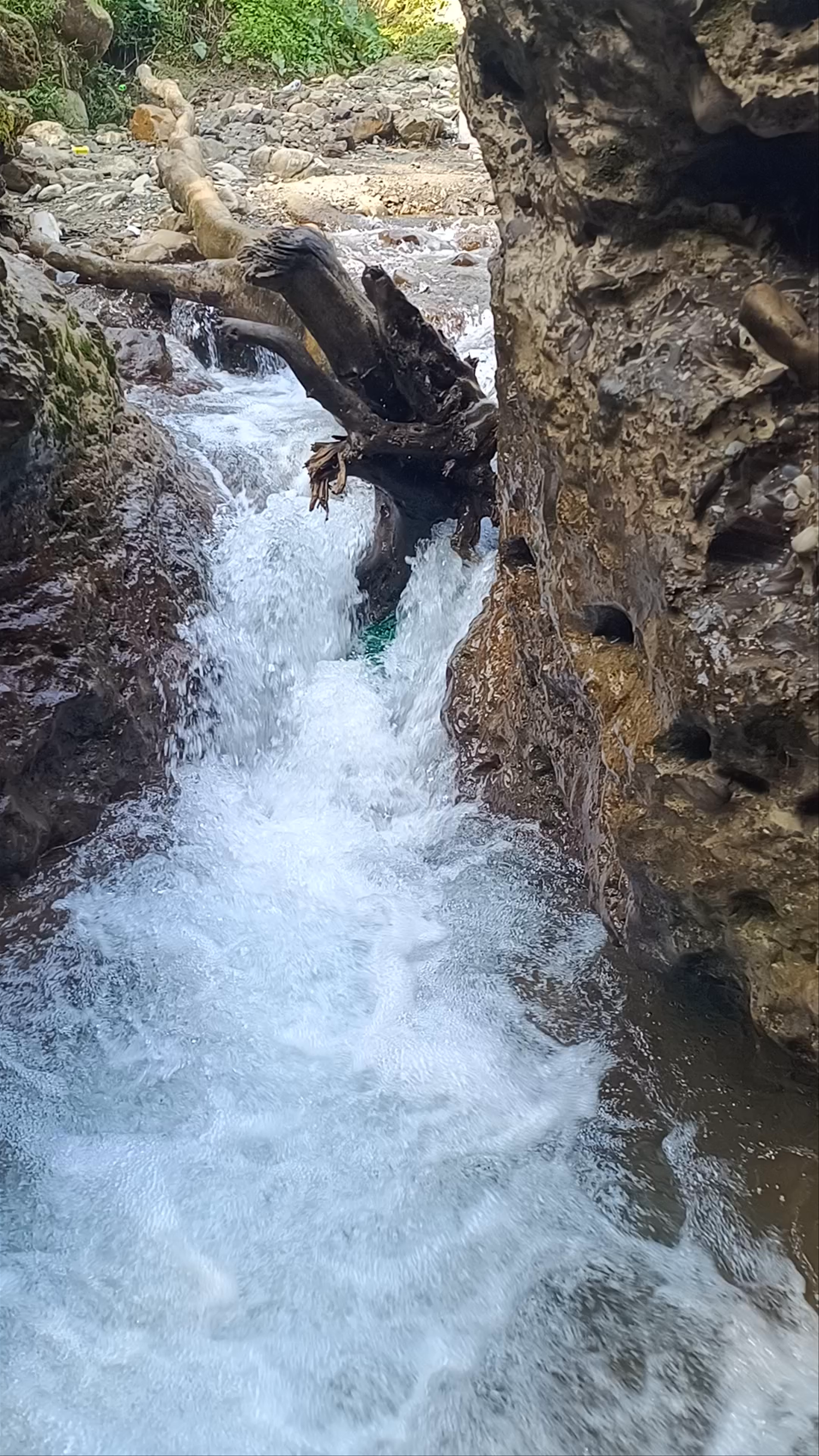 Robber's Cave (Gucchupani)