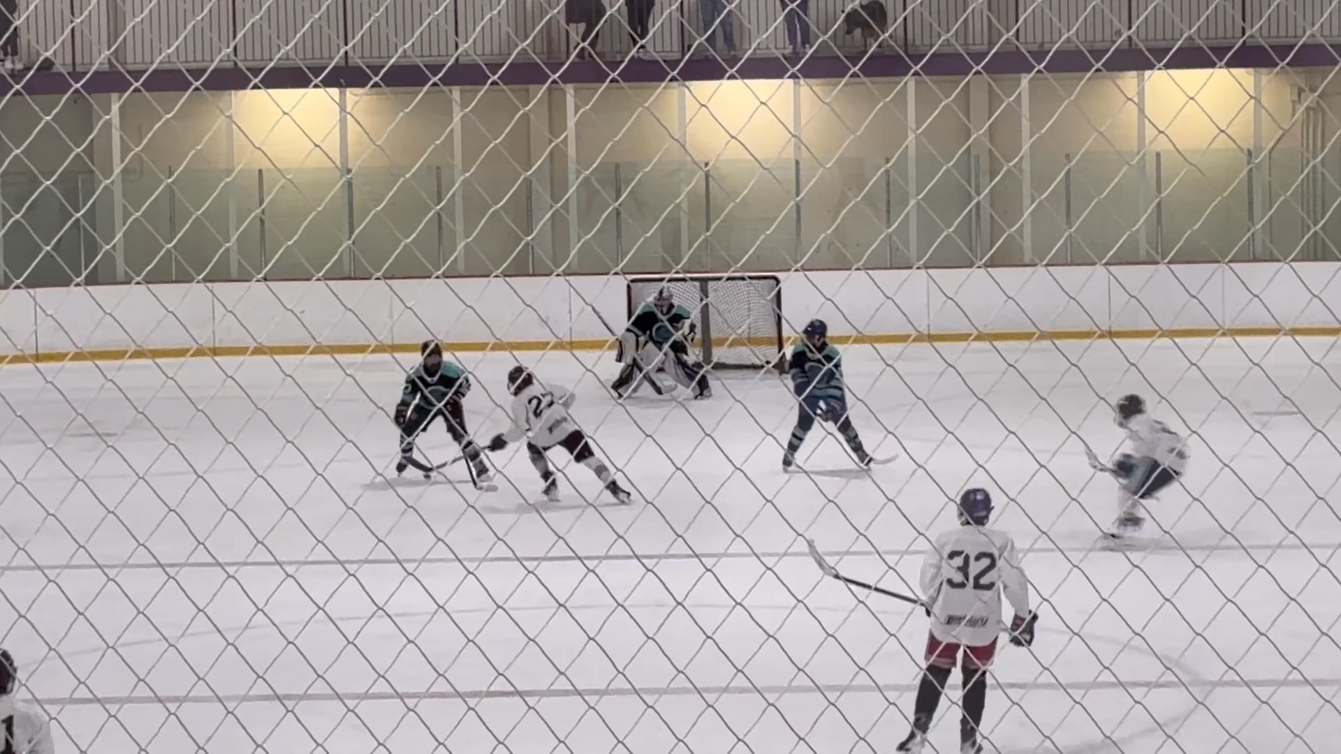 912 Selects Boston Showdown quick glove save