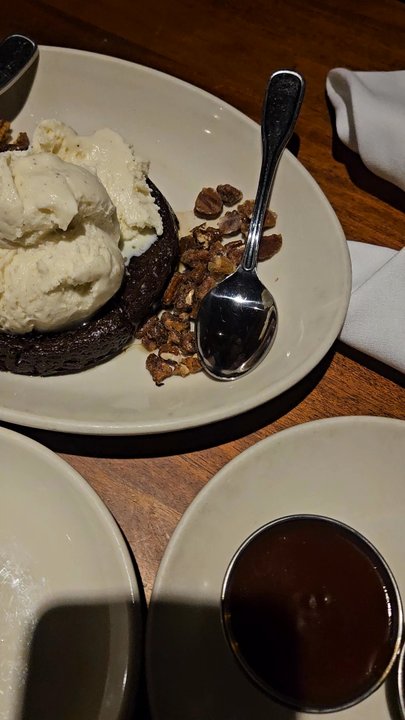 Wood Ranch Northridge - Warm Chocolate Cake - Barbeque Near Me - Northridge, California