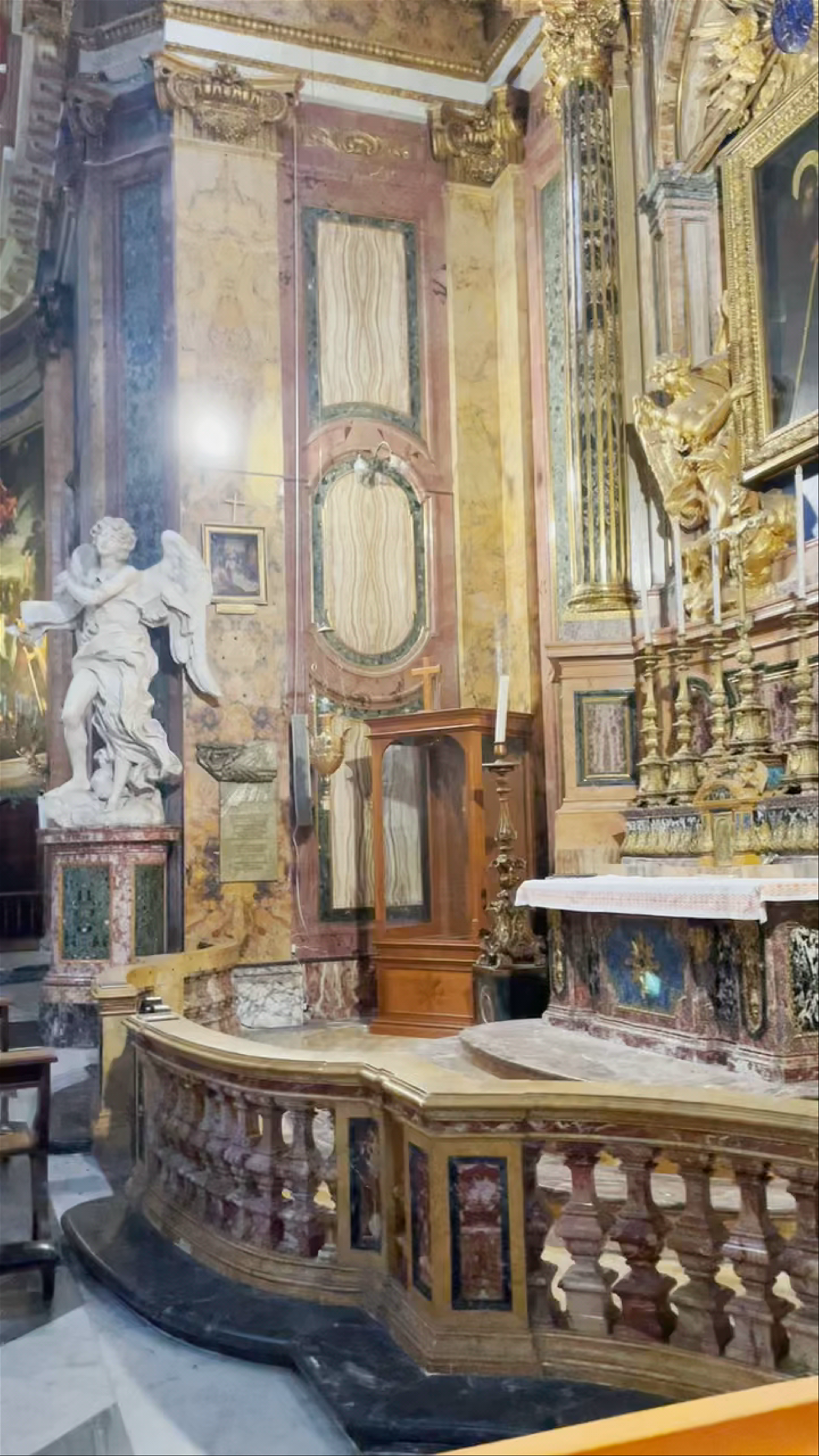 Sant'Andrea della Valle: Baroque Splendor in Rome's Historic Heart