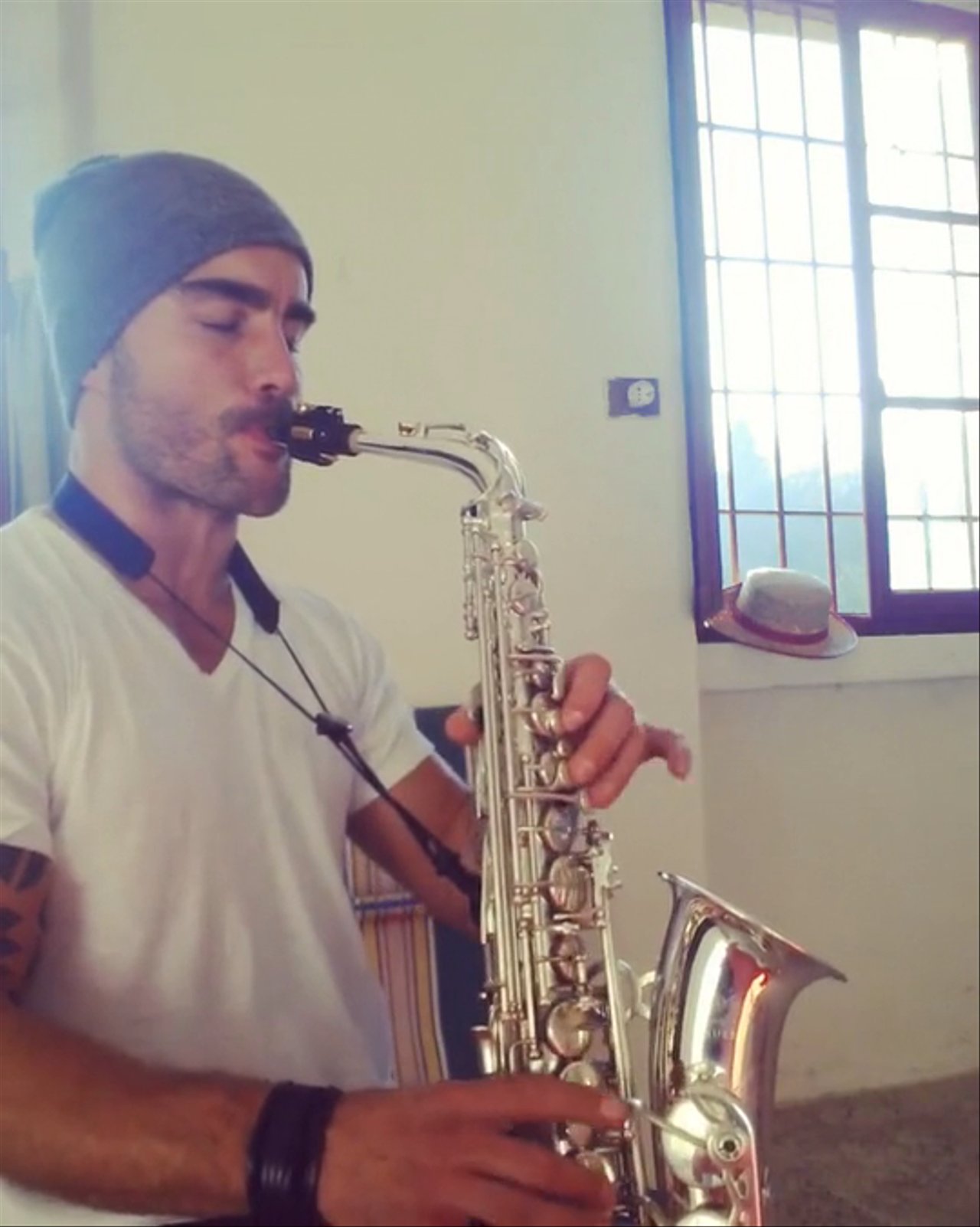 The Milan Saxophonist - Improv - video