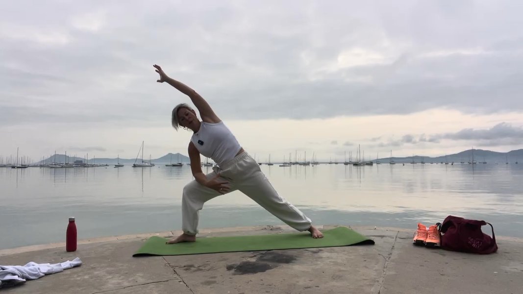 15 minute Vinyasa Flow