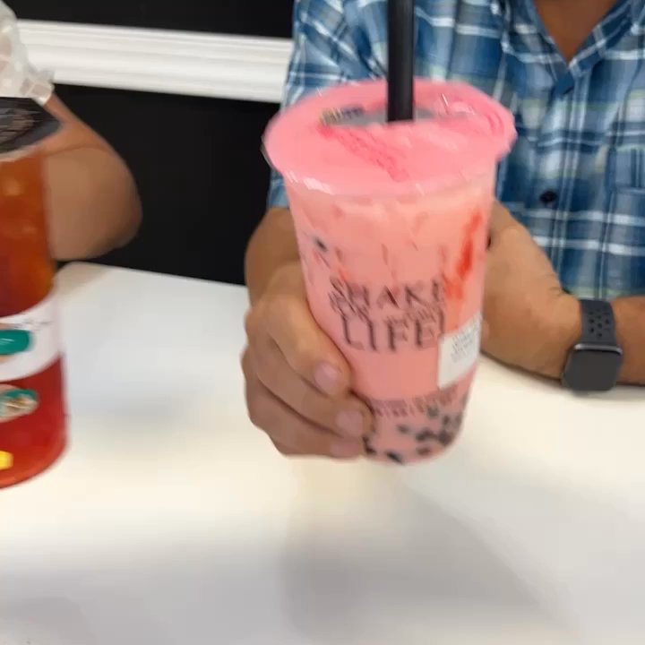 Ding Tea Brandon - Perfect to go with friends - Bubble Tea Near Me - Brandon, Florida