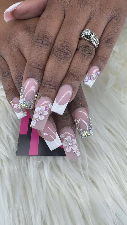 77 Nail Bar - Waxing Near Me - Forth Worth, Texas
