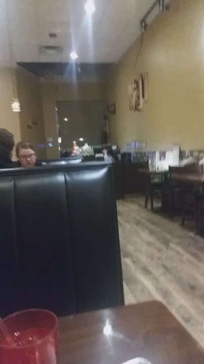 PhoHouse TAYLOR - Just got here and waiting for my food first time here place is pretty empty and they are out of the butter chicken smh - Vietnamese Near Me - Taylor, Michigan