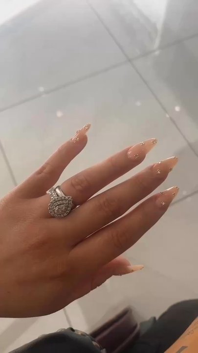 Verra Nail Bar - Quinn did amazing! First time here at this nail salon &definitely coming back. 10/10 amazing She was also so kind and sweet, amazing service - Nail Salons Near Me - Buckeye, Arizona