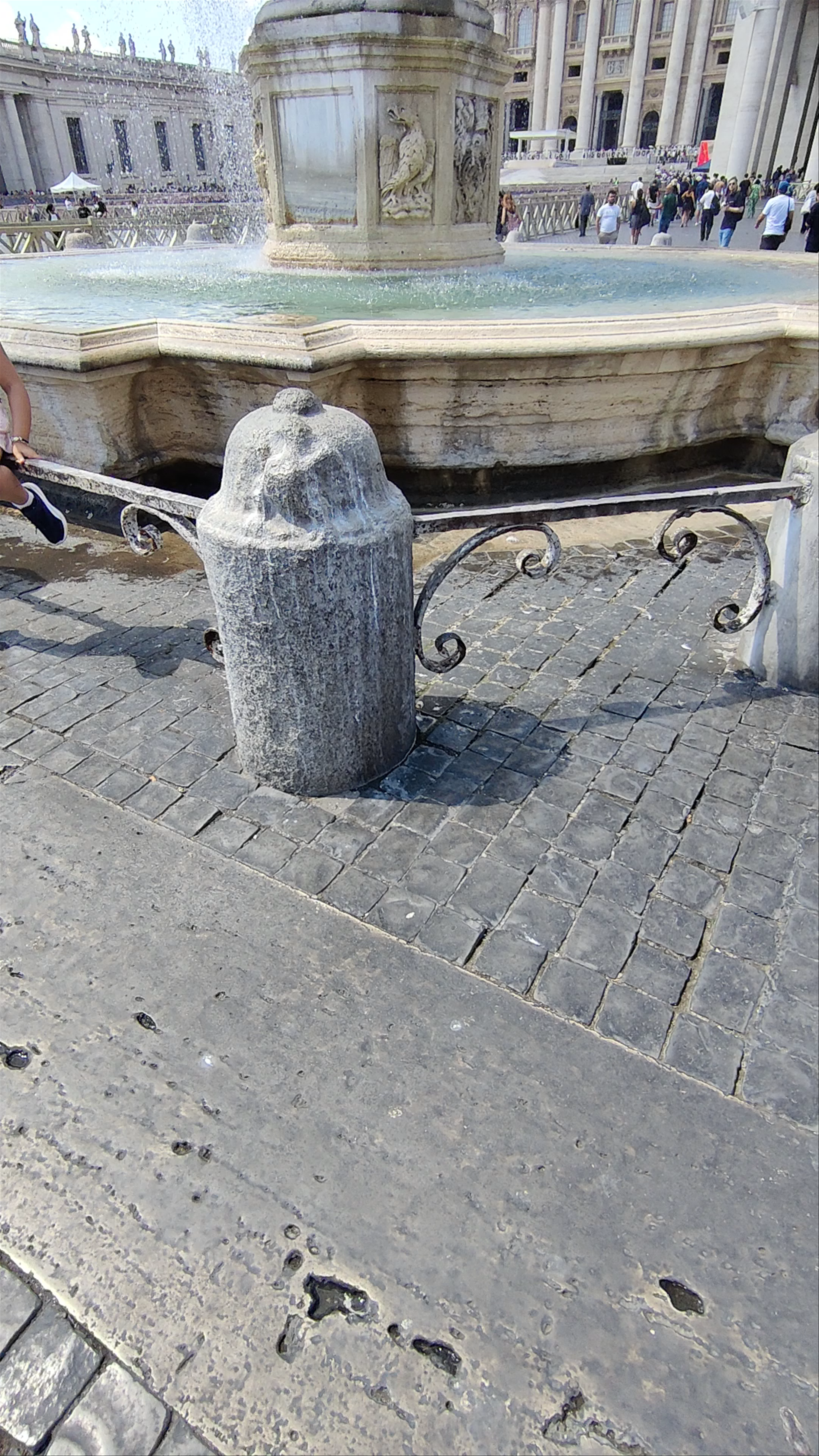 Fontana di Piazza Santa Marta
