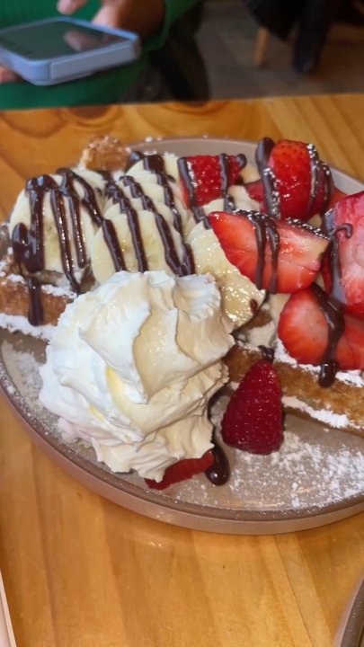 Zinneken's - Harvard Square - Liege belgian waffle - Belgian Near Me - Cambridge, Massachusetts