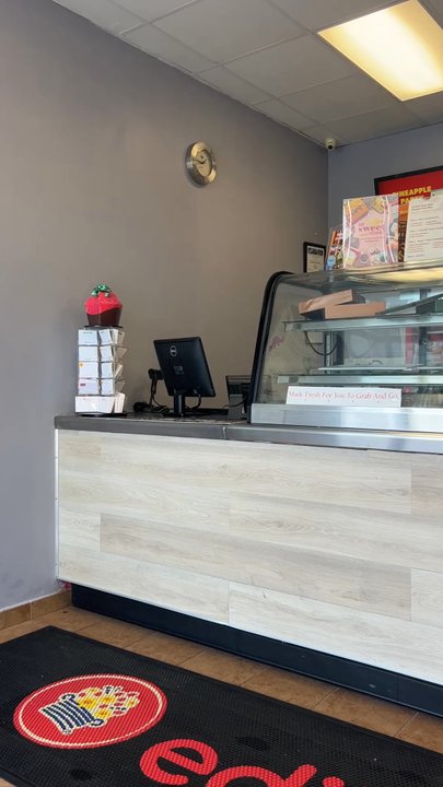 Edible Arrangements - phone has been ringing for 20 mins and i've been waiting for 20 for a refund this is so sad - Florists Near Me - Conroe, Texas