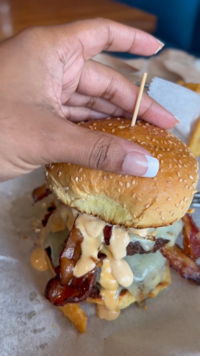 Brgr Stop - American Near Me - Fort Lauderdale, Florida