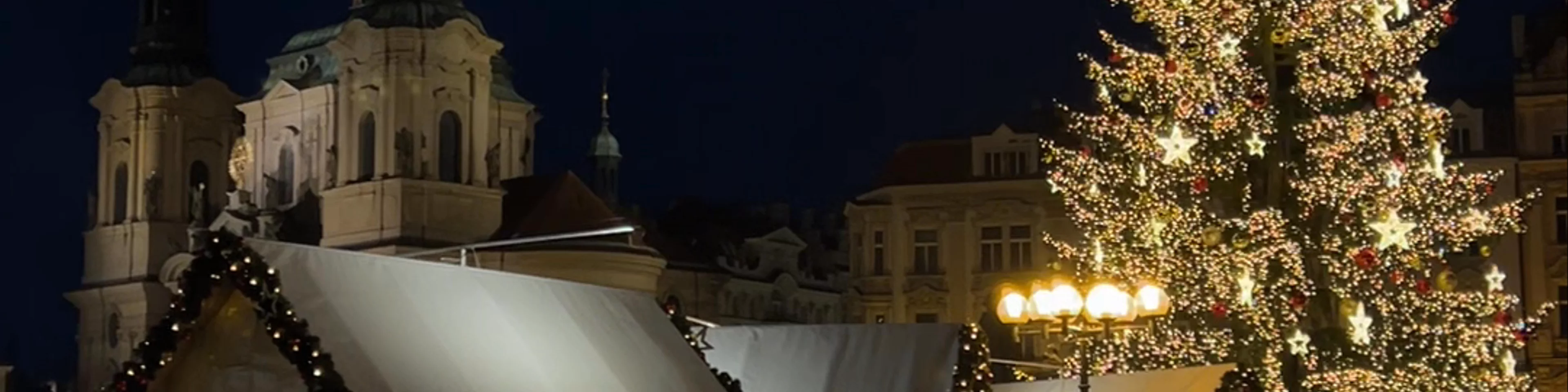  Christmas market in Prague