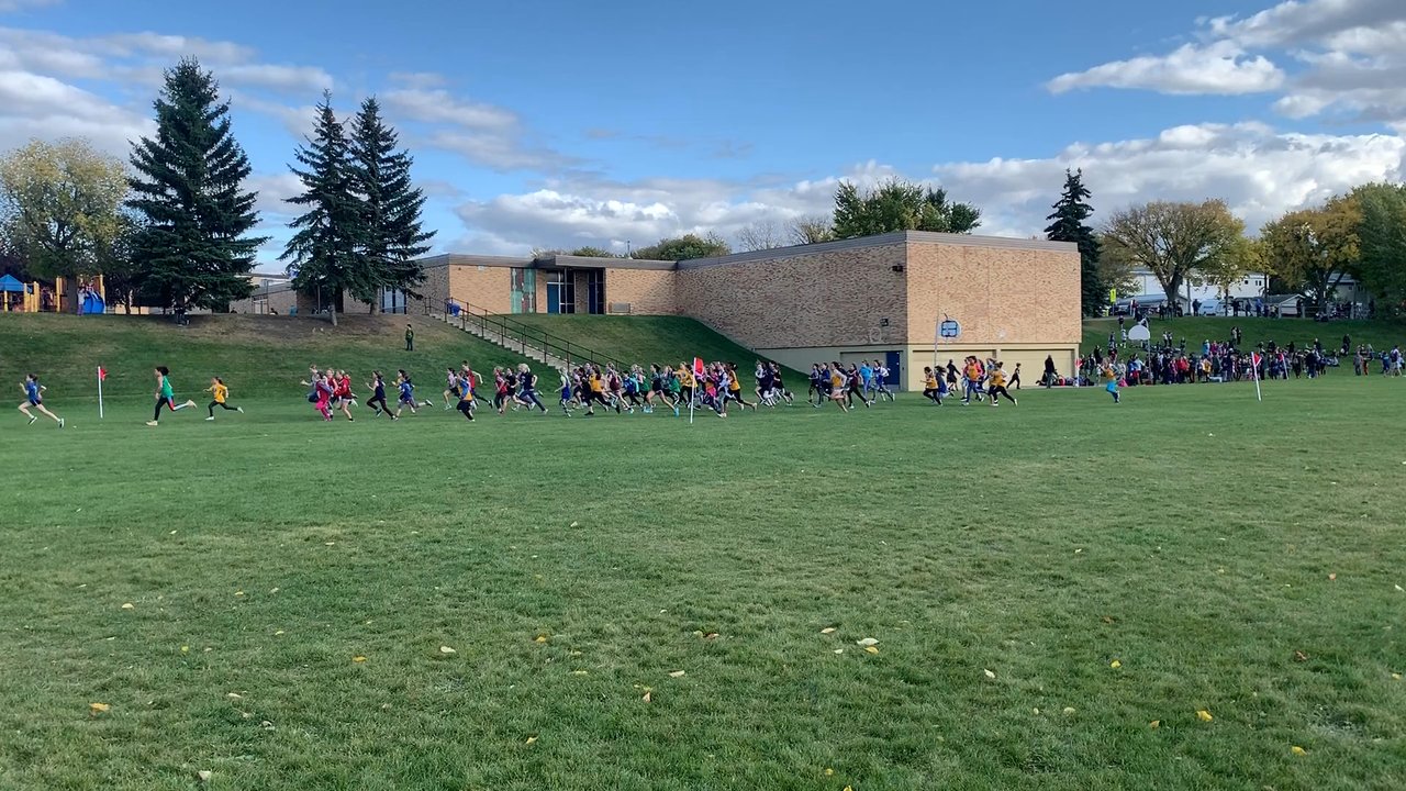 Robert Rundle Elementary School - Robert Rundle Fun Run 2019 - Running Club - Elementary Schools Near Me - St Albert, Alberta