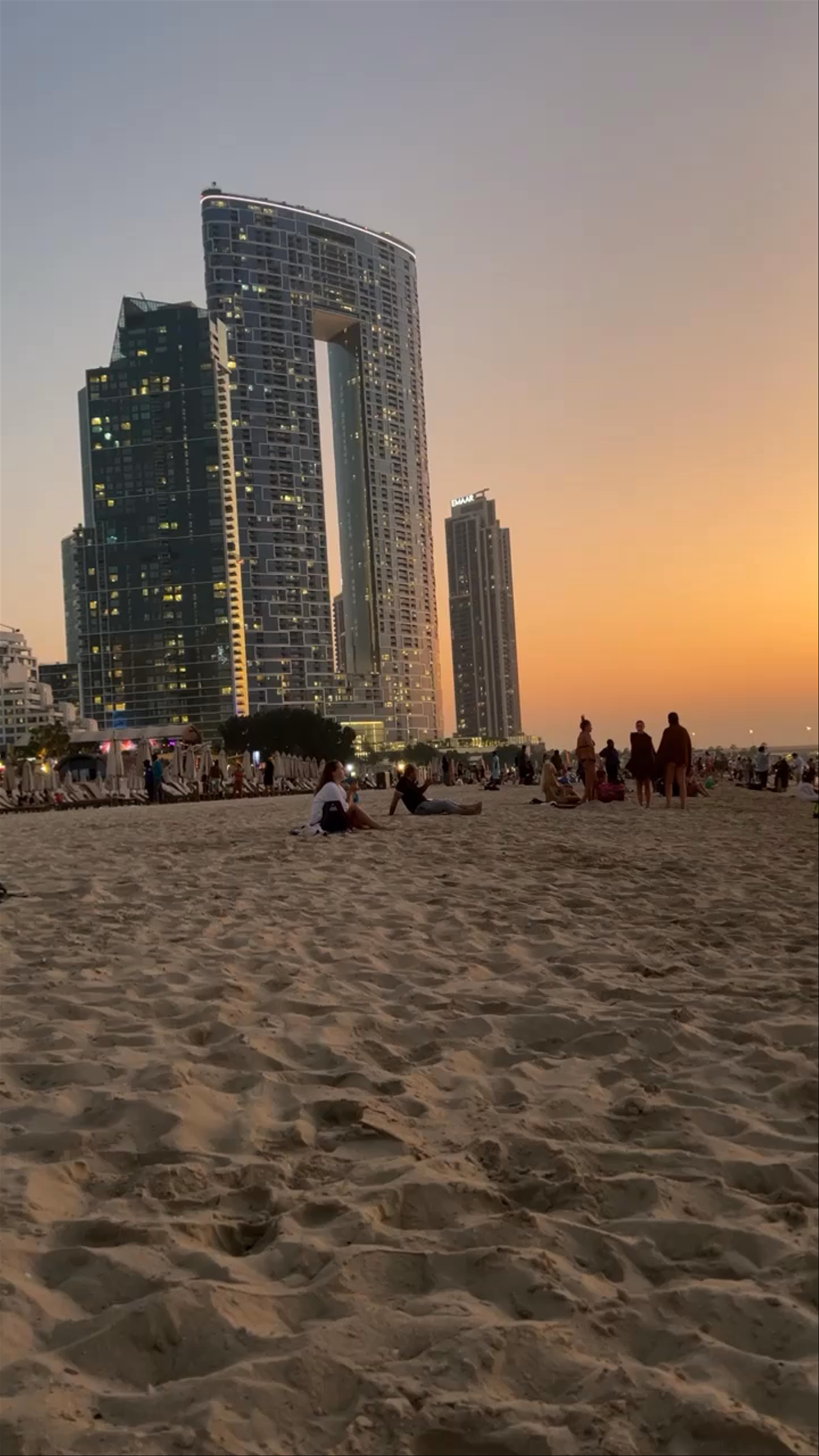Marina Beach Dubai: Sunset Serenity Meets Urban Glamour