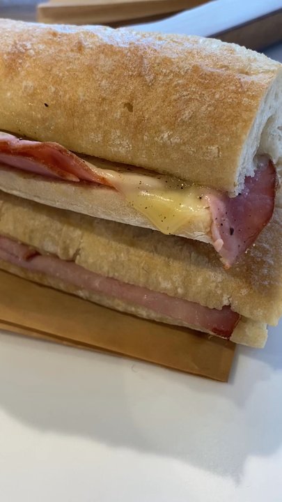 Paris Baguette - Coffee & Tea Near Me - Queens, New York