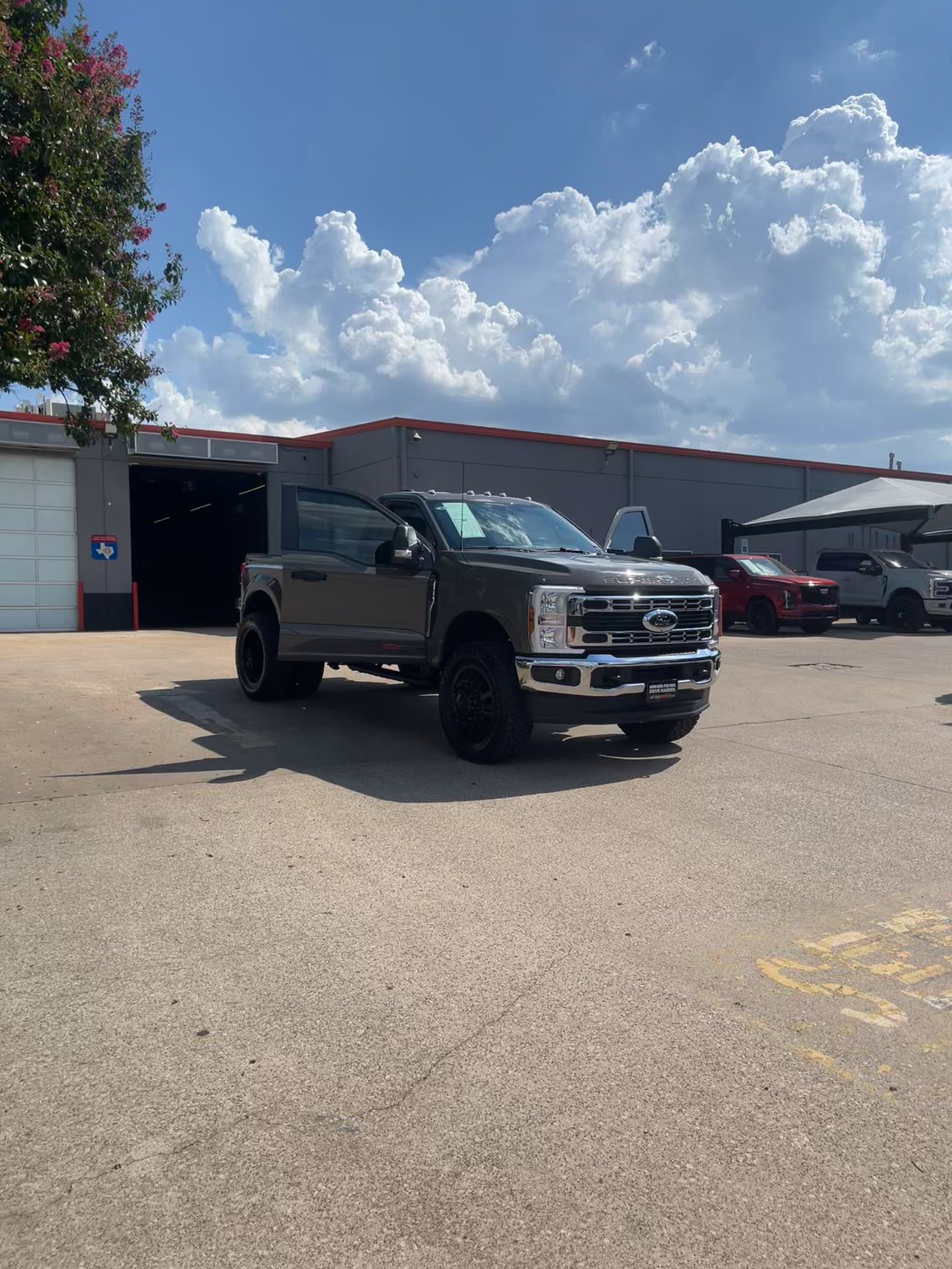 Lifted Trucks - #TX08760A - 2026 Ford F-350 Super Duty XLT Regular Cab