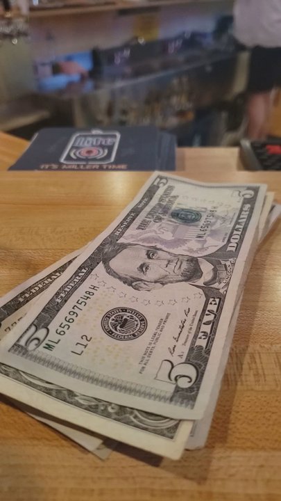 GM's Dog House - Dive Bars Near Me - Milwaukee, Wisconsin