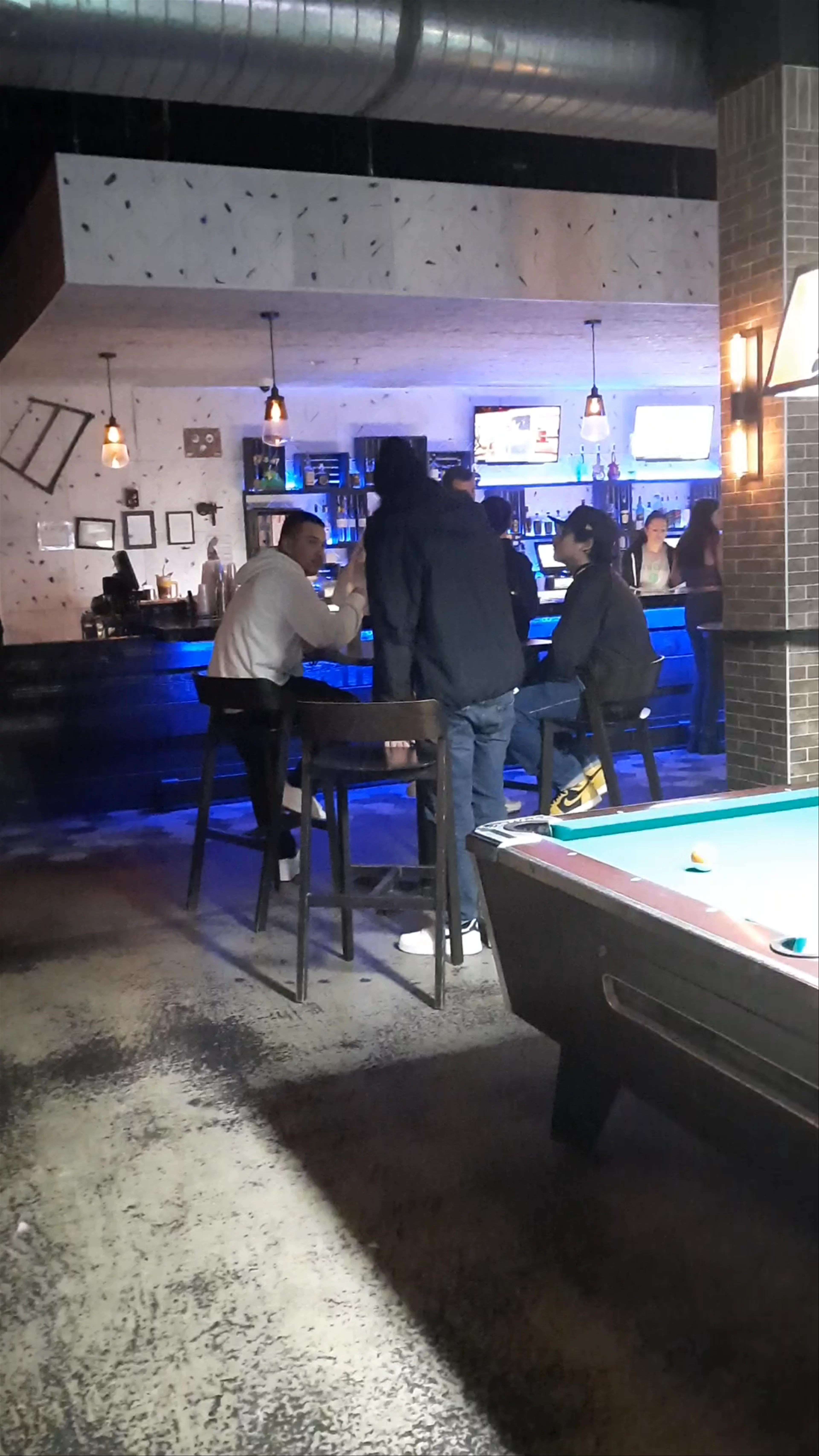 PAve Bar, South Phillips Avenue