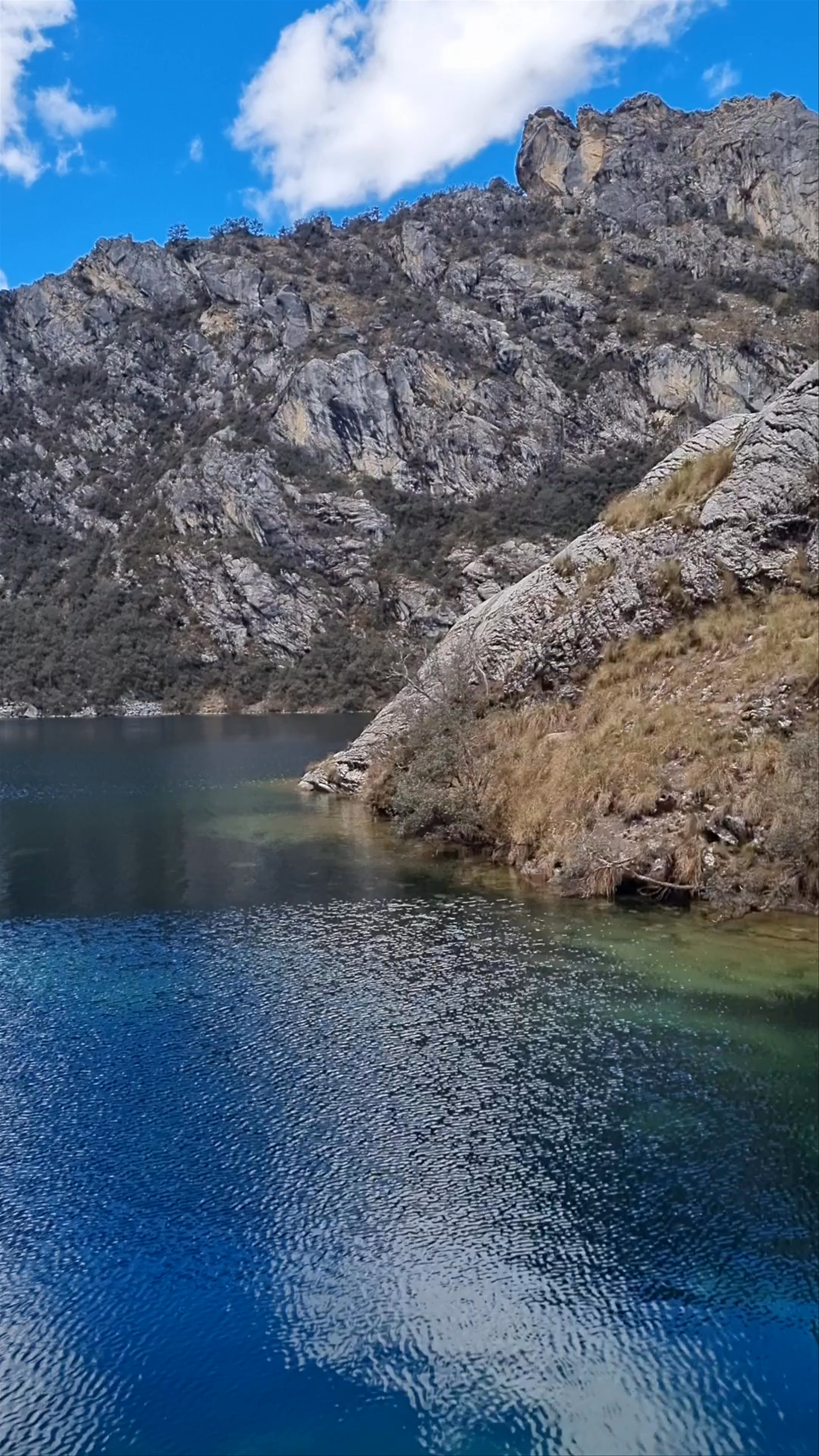 Laguna Churup: Majestic Mountain Lake Escape in Peru