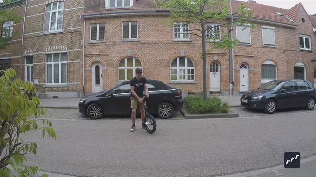 riu submission: Leg around - go down to wheel - 270 side up