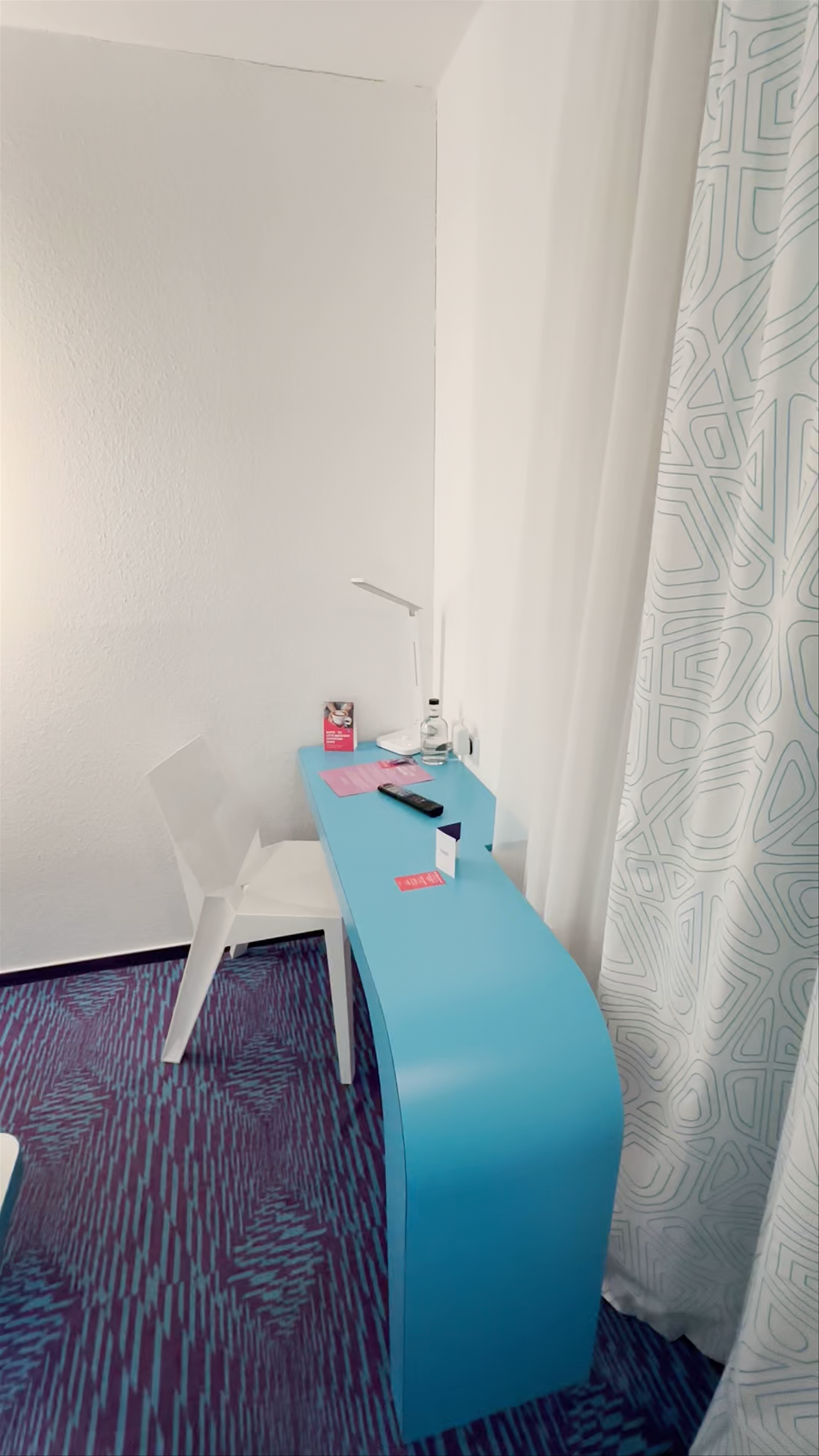 Prize by Radisson Hotel Room Tour - Modern Comfort in Hamburg St. Pauli