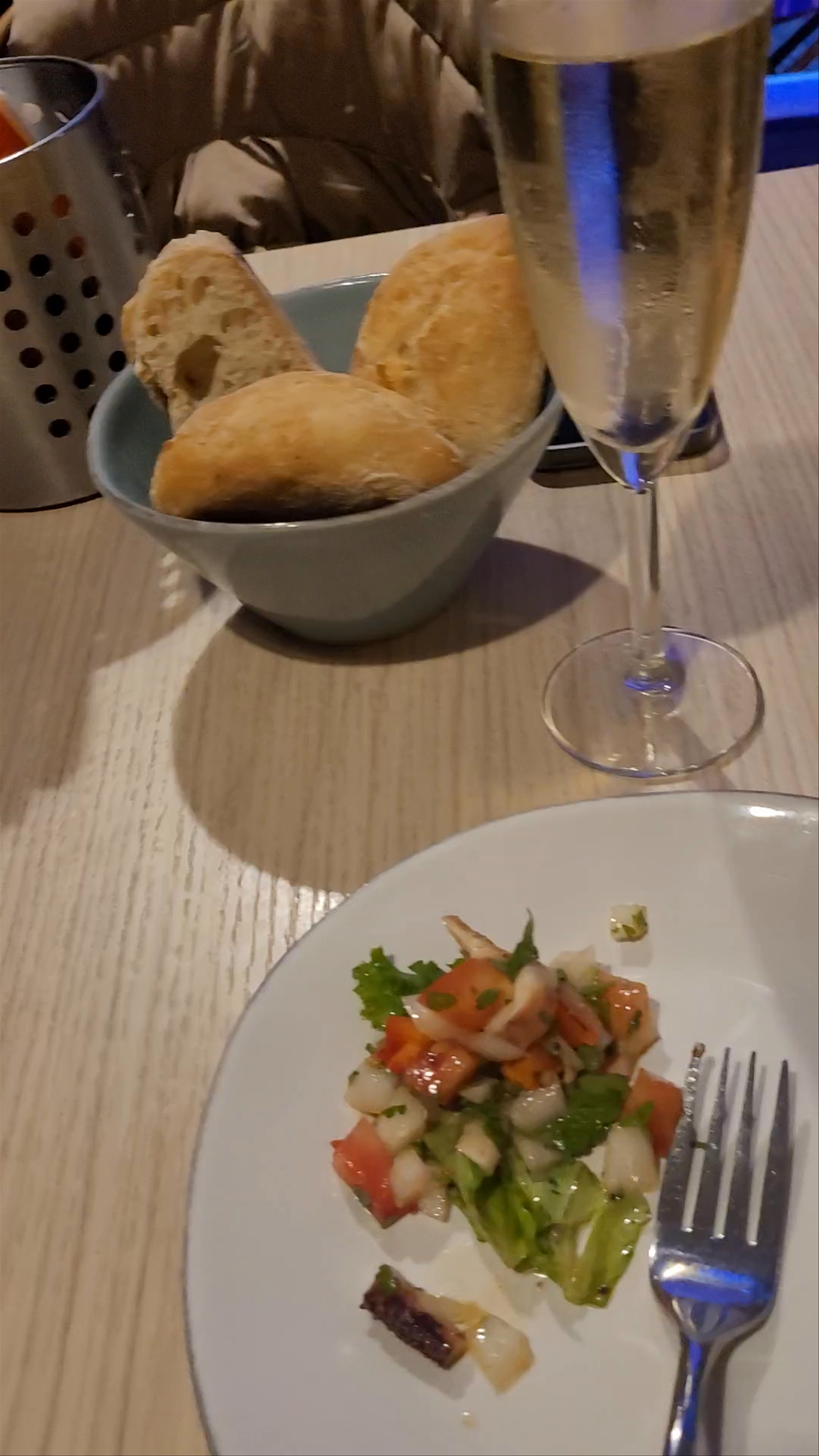 11 Tapas - Restaurante & Cocktail | Cozy Lisbon Night Out