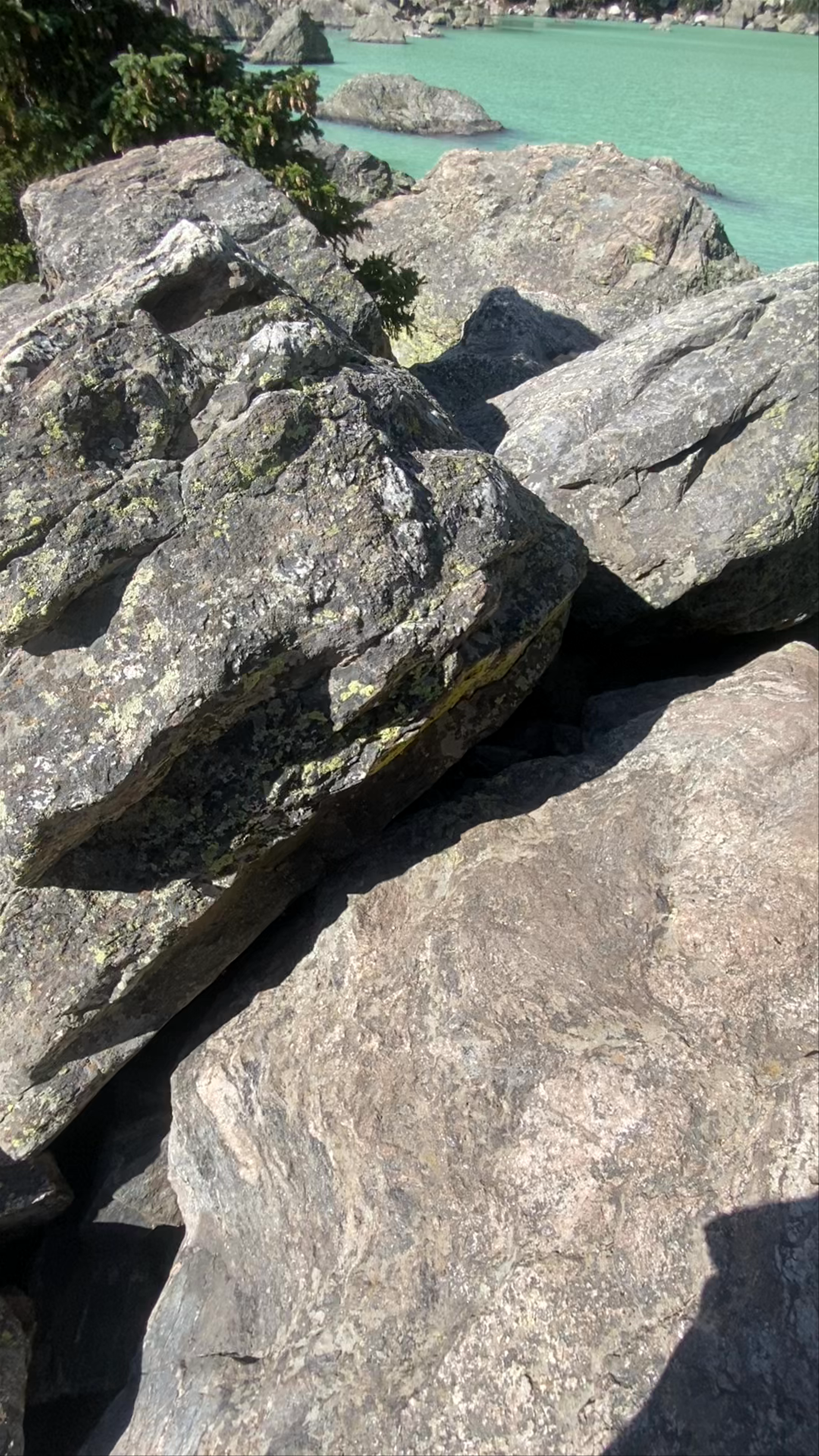 Breathtaking Rocky Landscape and Emerald Waters in Estes Park, Colorado