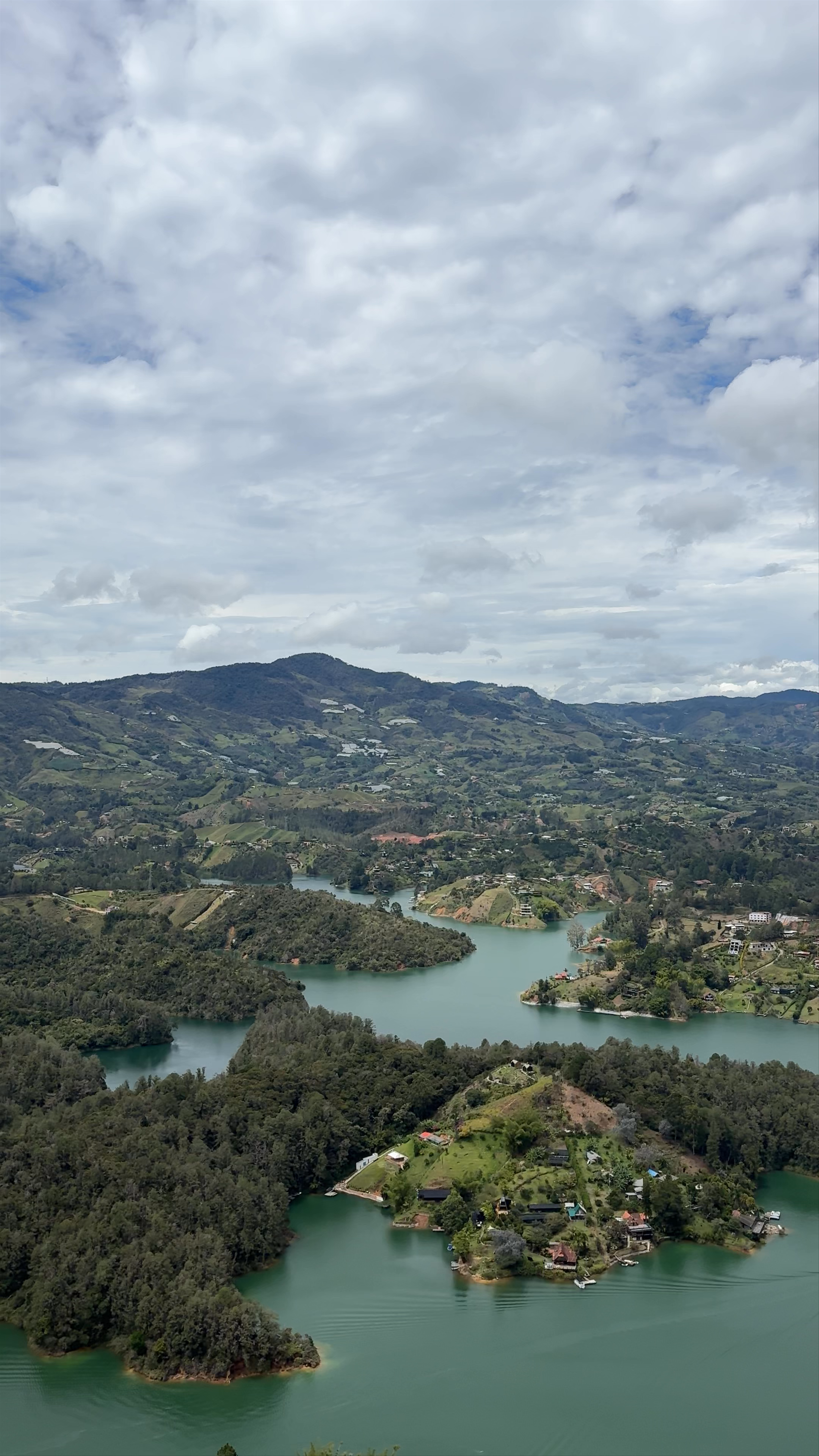Guatape Rock: Awe-Inspiring Views of Colombia's Emerald Lakes