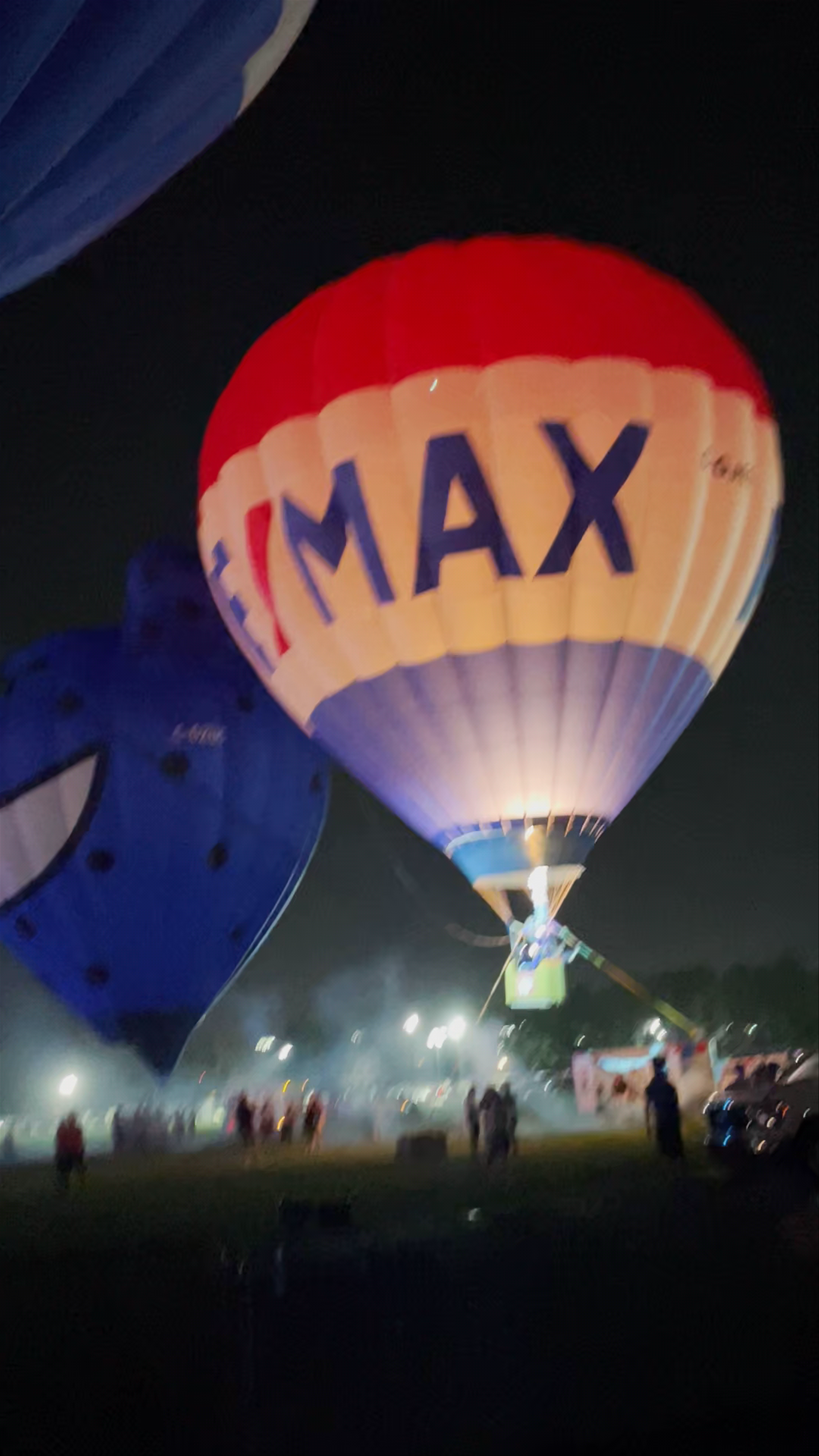 Festival de Montgolfières in Saint-Jean-sur-Richelieu: Nighttime Hot Air Balloon Magic