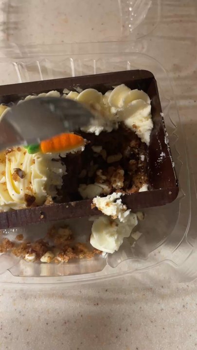 Ryke's Bakery - This video shows how this cake was. - Cupcakes Near Me - Holland, Michigan
