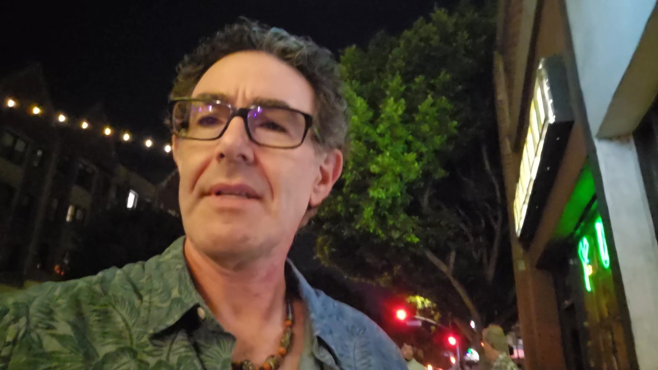 Y Que - Love this guy! - Vinyl Records Near Me - Los Angeles, California